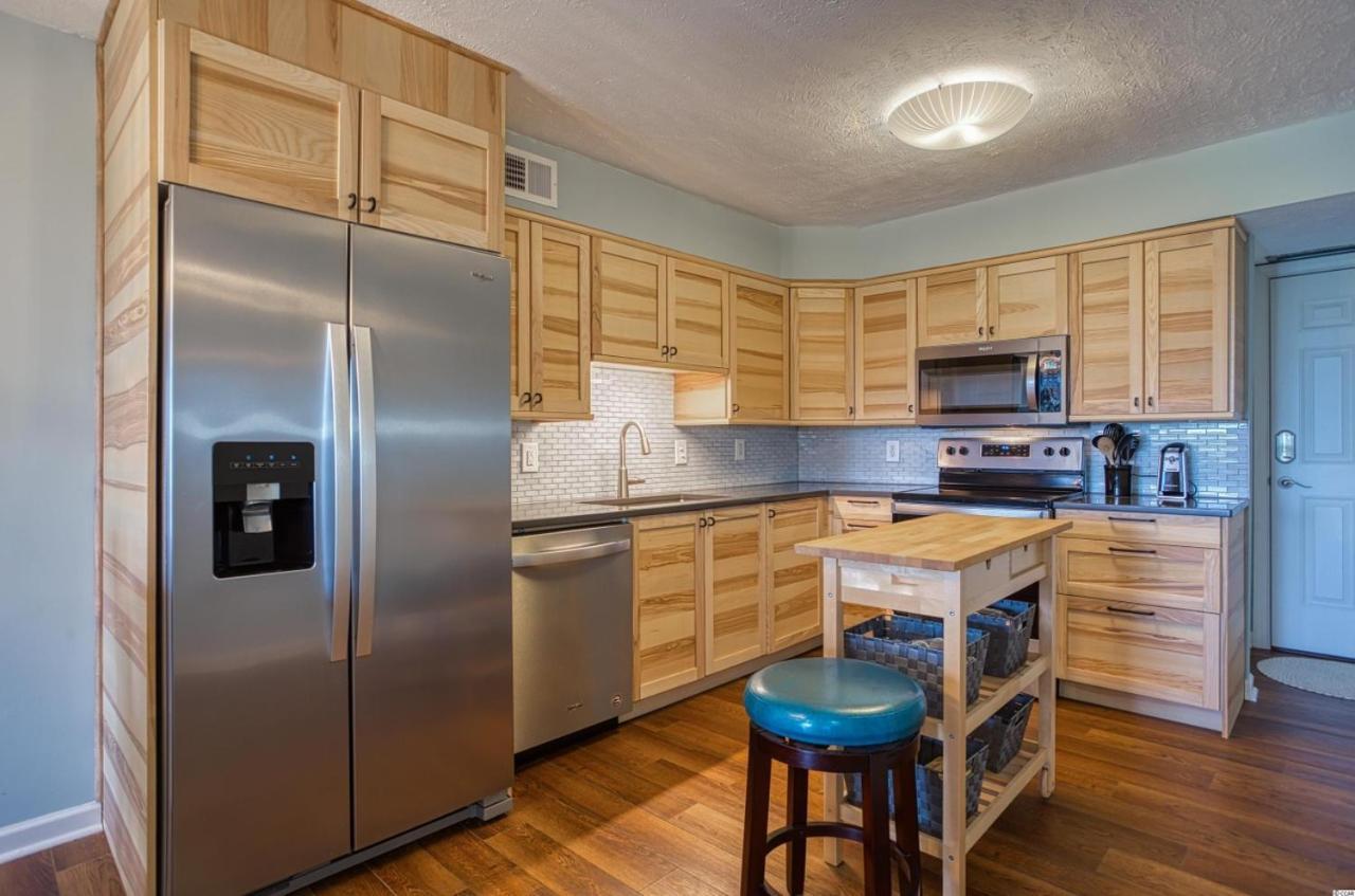 Beachfront Bliss: Oceanview Condo with Pool in Cherry Grove Myrtle Beach Exterior photo